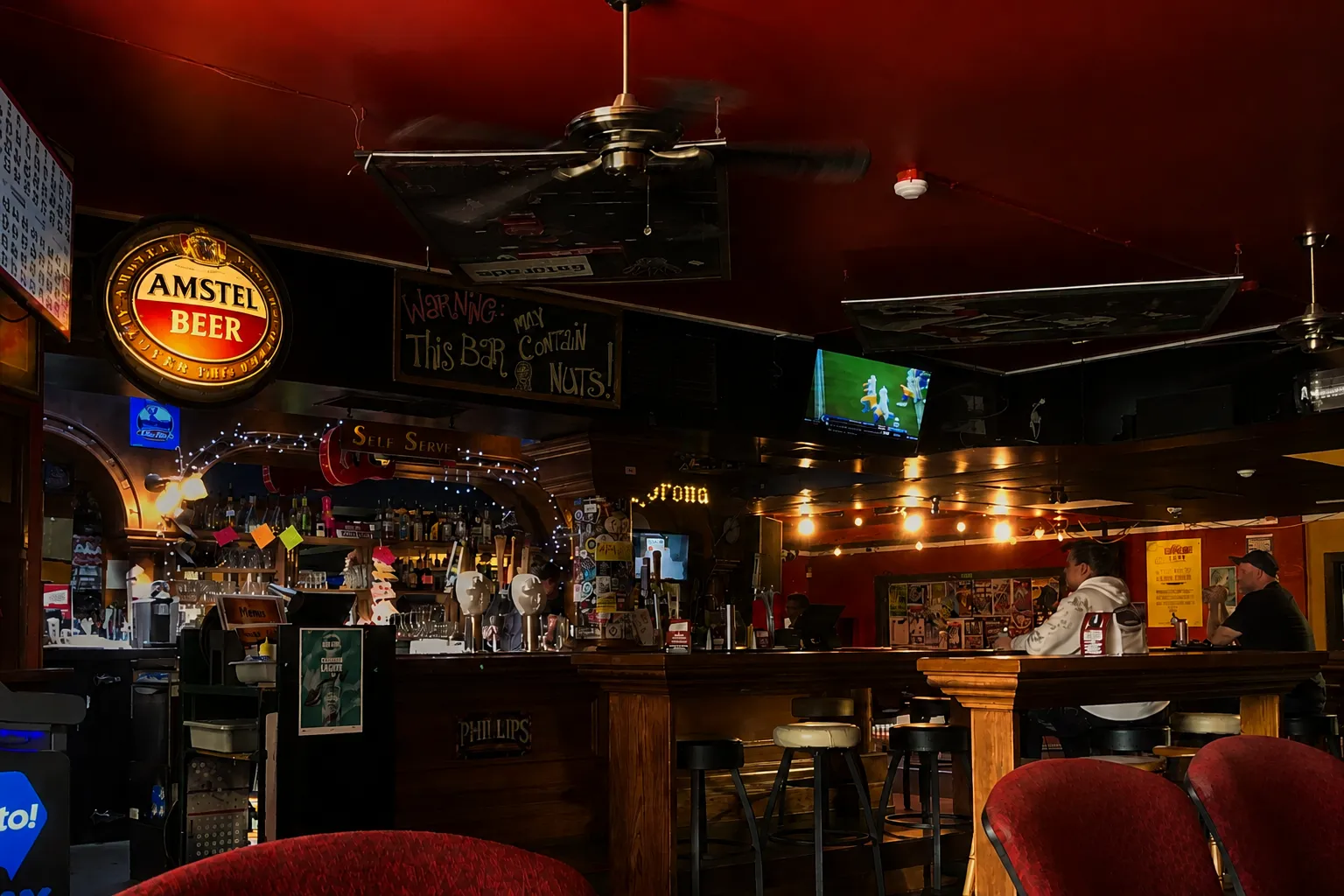 Phoenix Bar and Grill in Saanich
