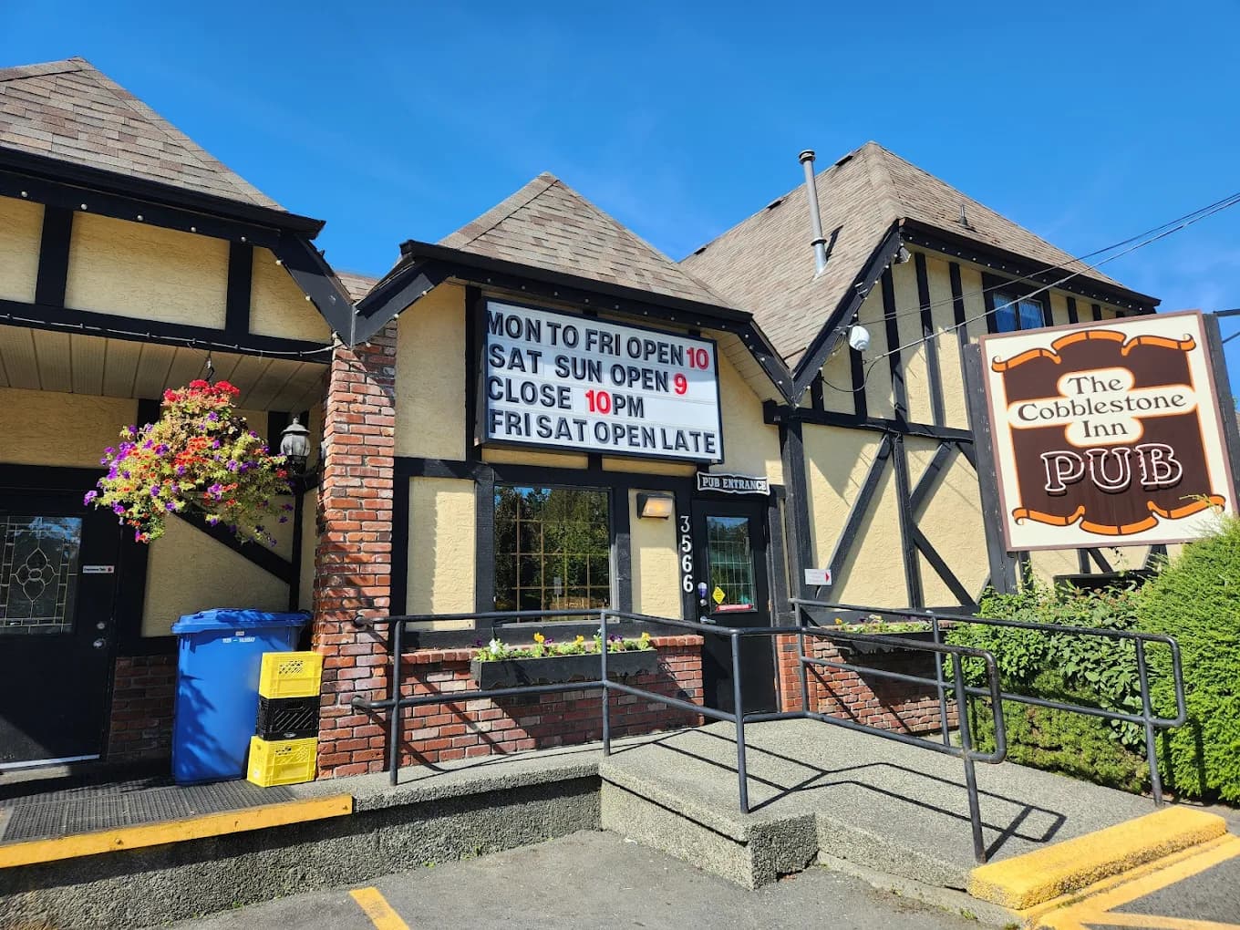 Cobblestone Pub in Saanich