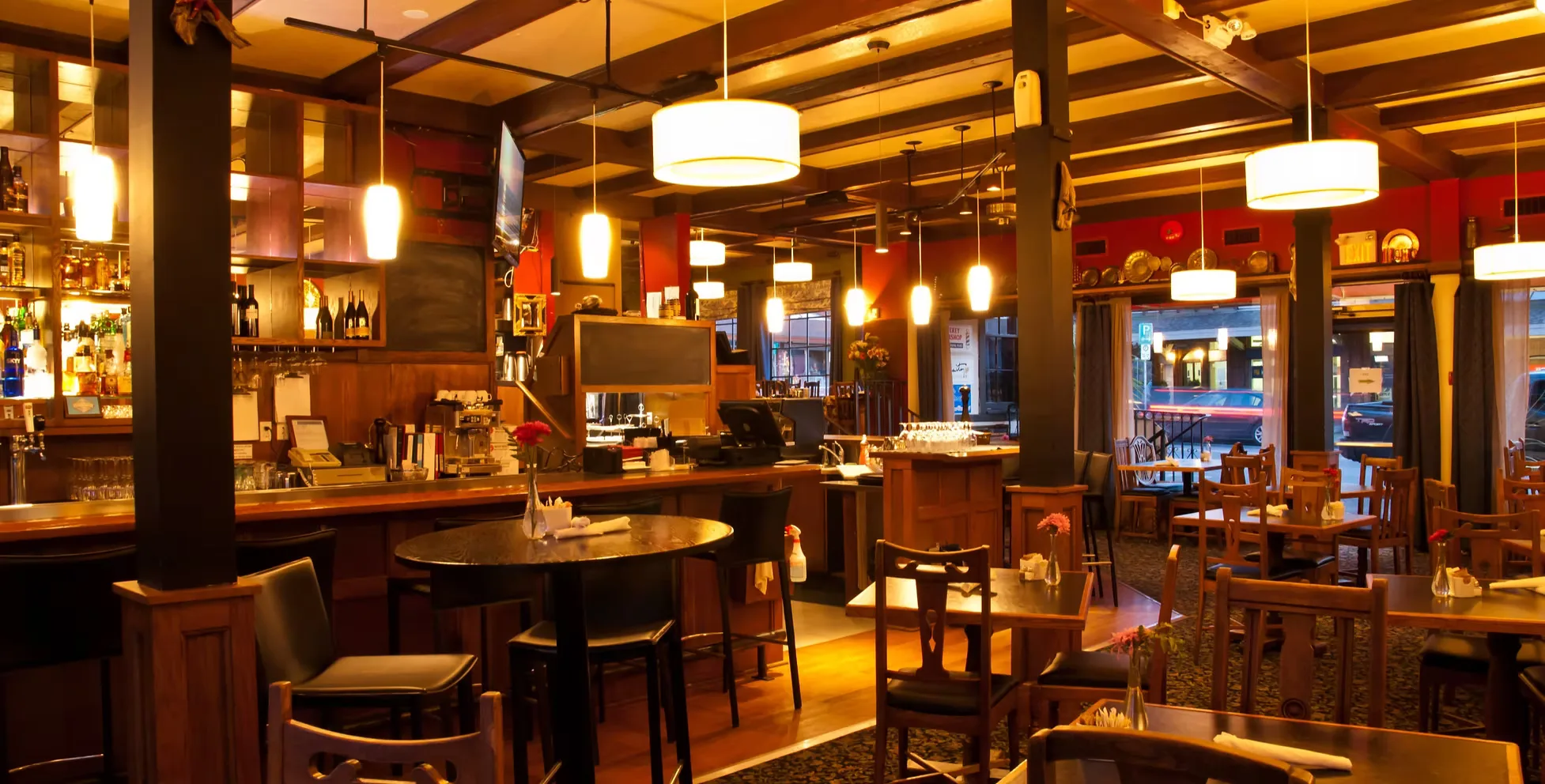 Oaks Restaurant and Grill in Oak Bay